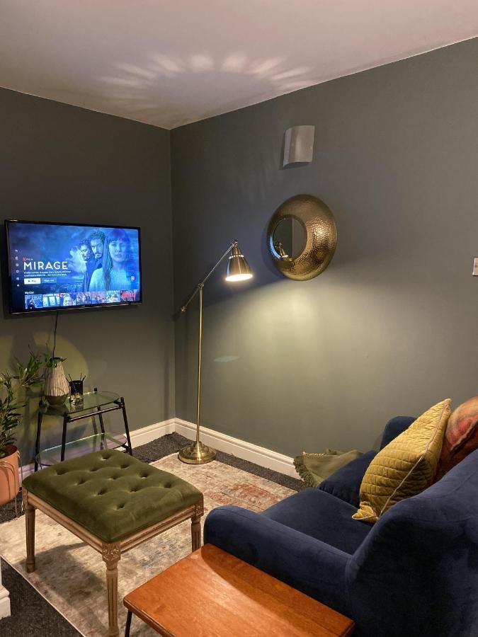 Nest Easy - Derngate Basement Apartment Northampton Exterior photo