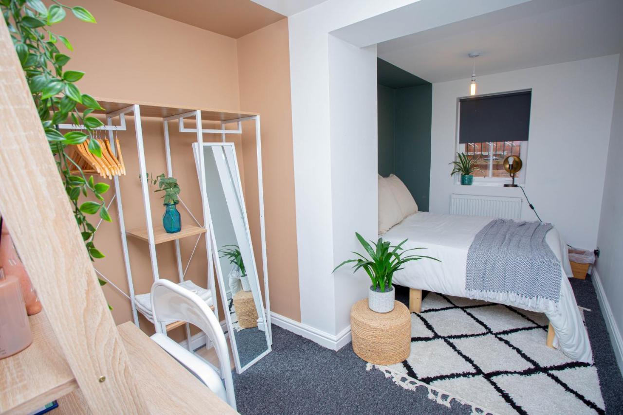 Nest Easy - Derngate Basement Apartment Northampton Exterior photo